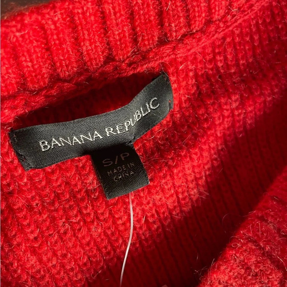 🌹 NWT Red Knit Elegance from  Banana Republic Woman’s Size Small🌹 - Picture 7 of 10